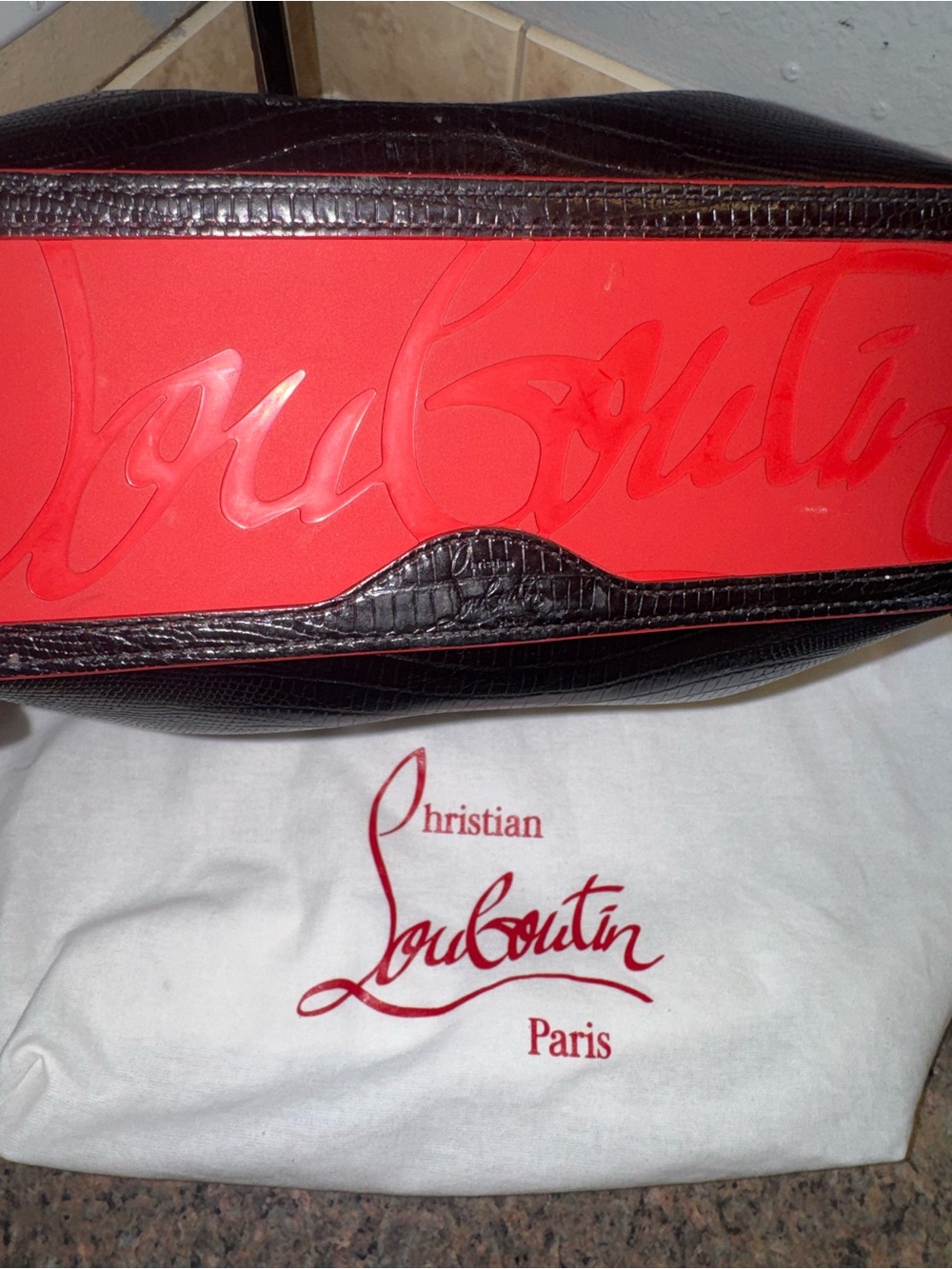 Christian Louboutin cabarock Black Leather Tote with COA - Picture 4 of 10